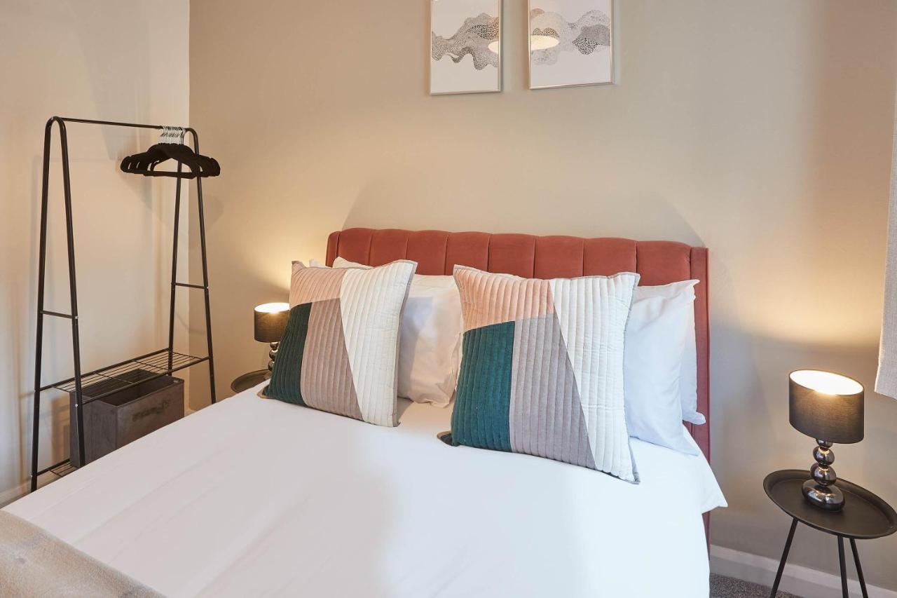 וויטבי Host & Stay - Endeavour Apartments מראה חיצוני תמונה