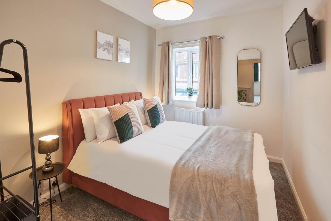 וויטבי Host & Stay - Endeavour Apartments מראה חיצוני תמונה